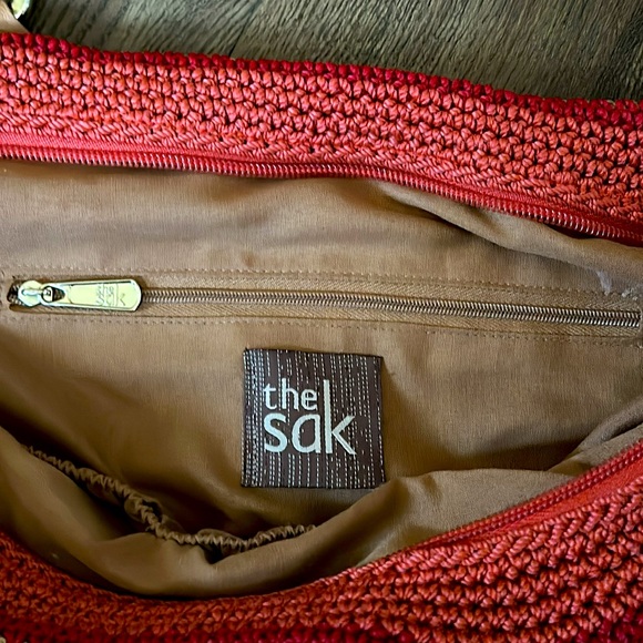 THE SAK Macrame Crochet Zip Top Double Handles Stripe Orange Multi
Shoulder Bag - Picture 2 of 4